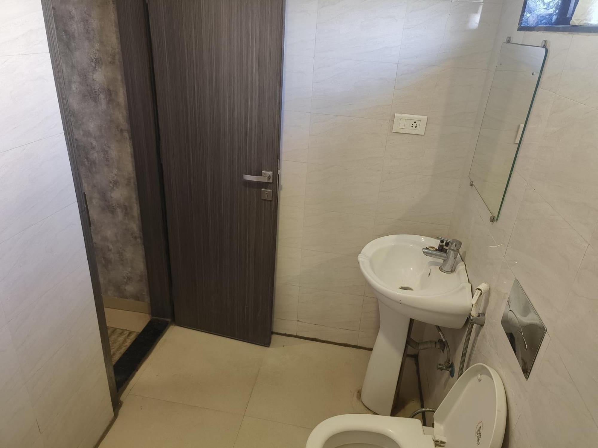 Hotel Royal Retreat Sambalpur Exterior foto
