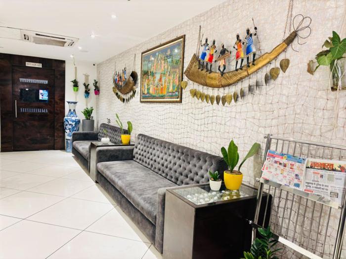 Hotel Royal Retreat Sambalpur Exterior foto